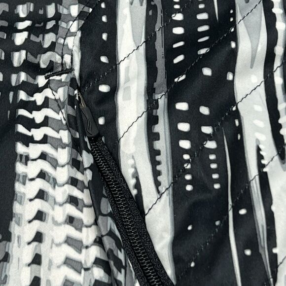 Saucony Women's Small Jacket Lightweight Running Zipper Pockets Black White - Picture 6 of 9